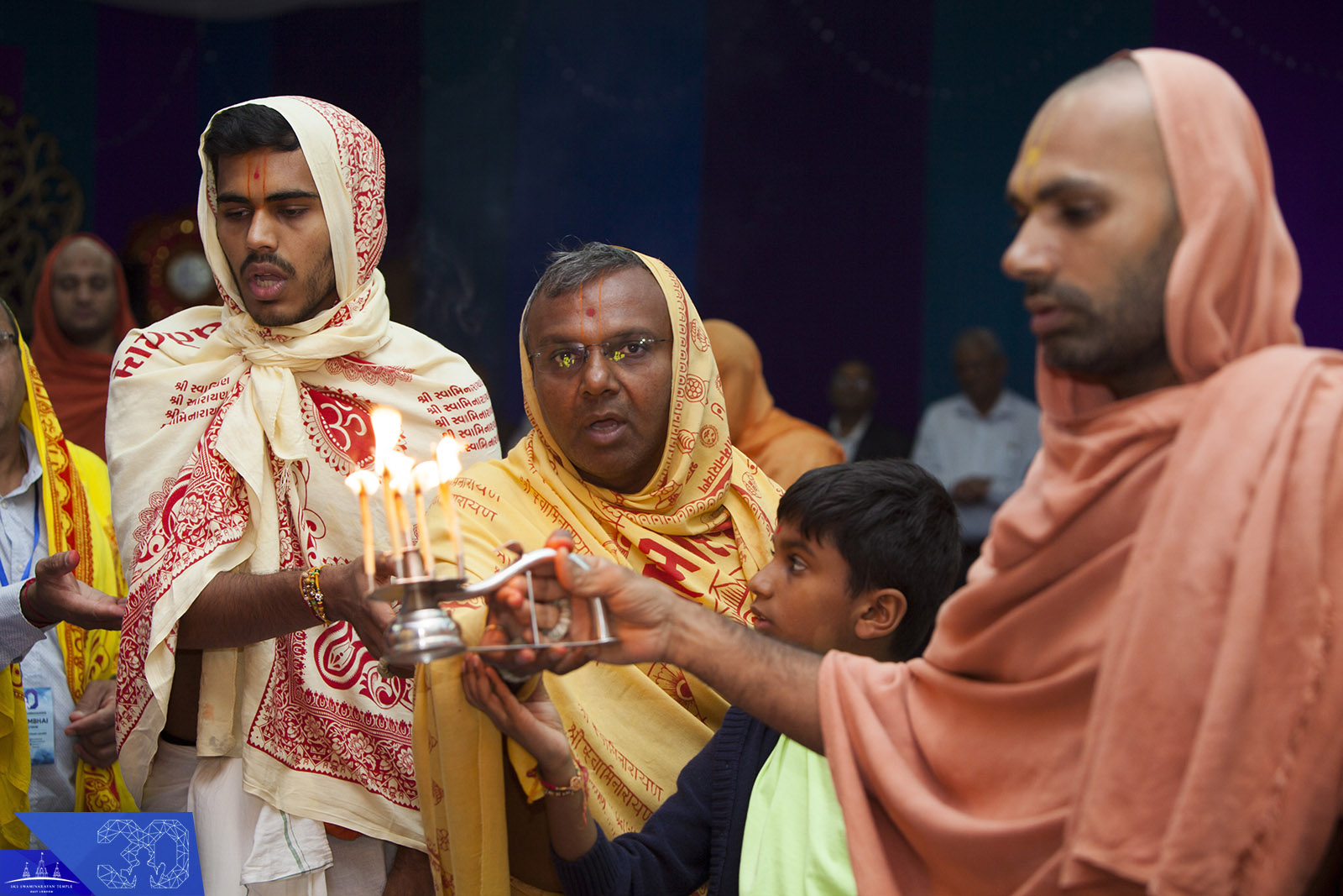 41  - ©1987-2017 SKS Swaminarayan Temple East London